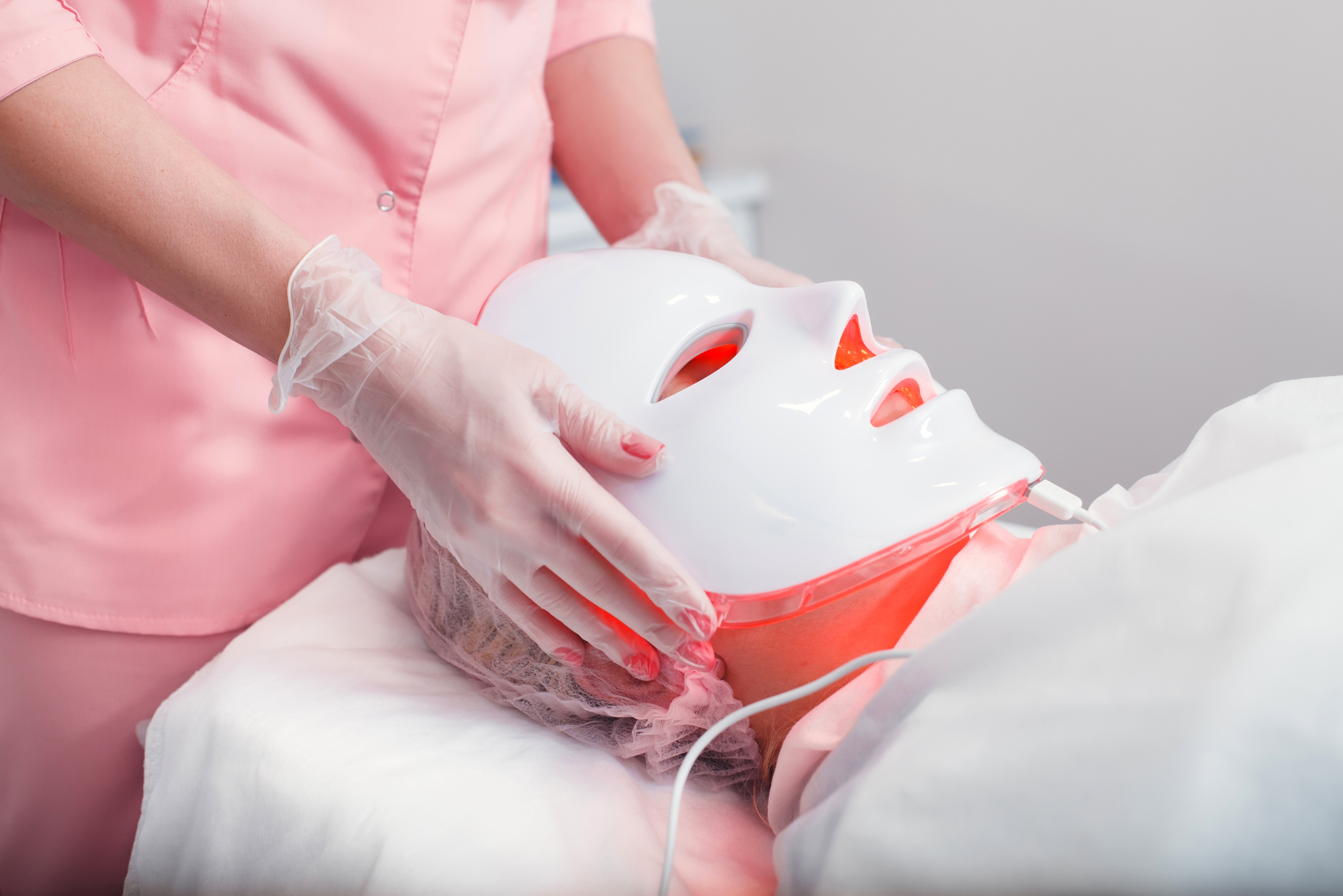 red and blue light therapy mask for acne